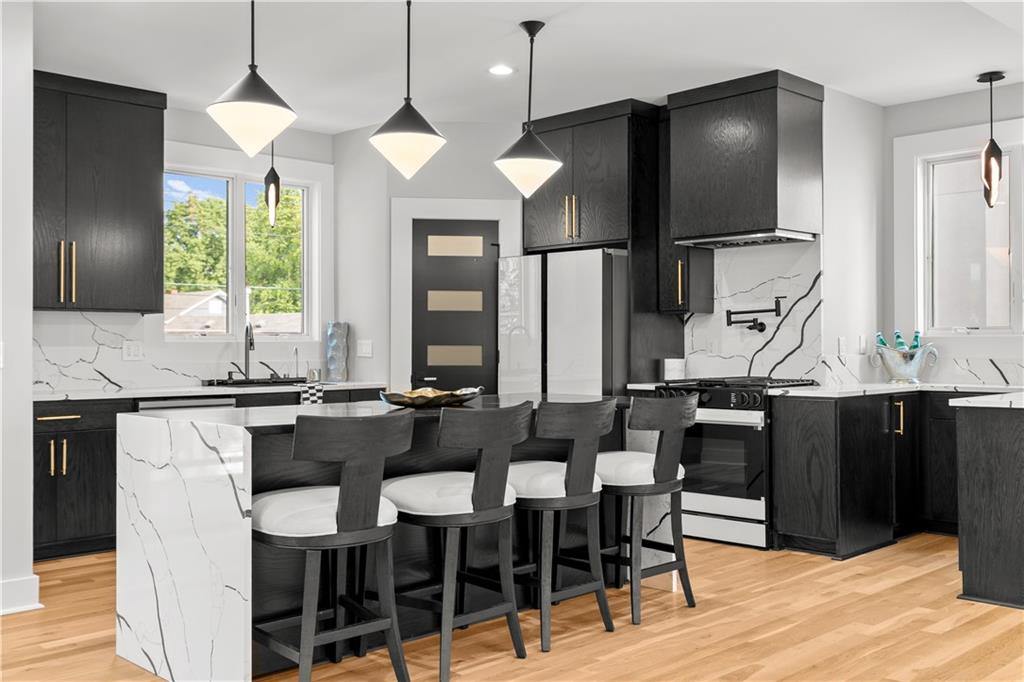 Listing Photo MLS #HMS2551003