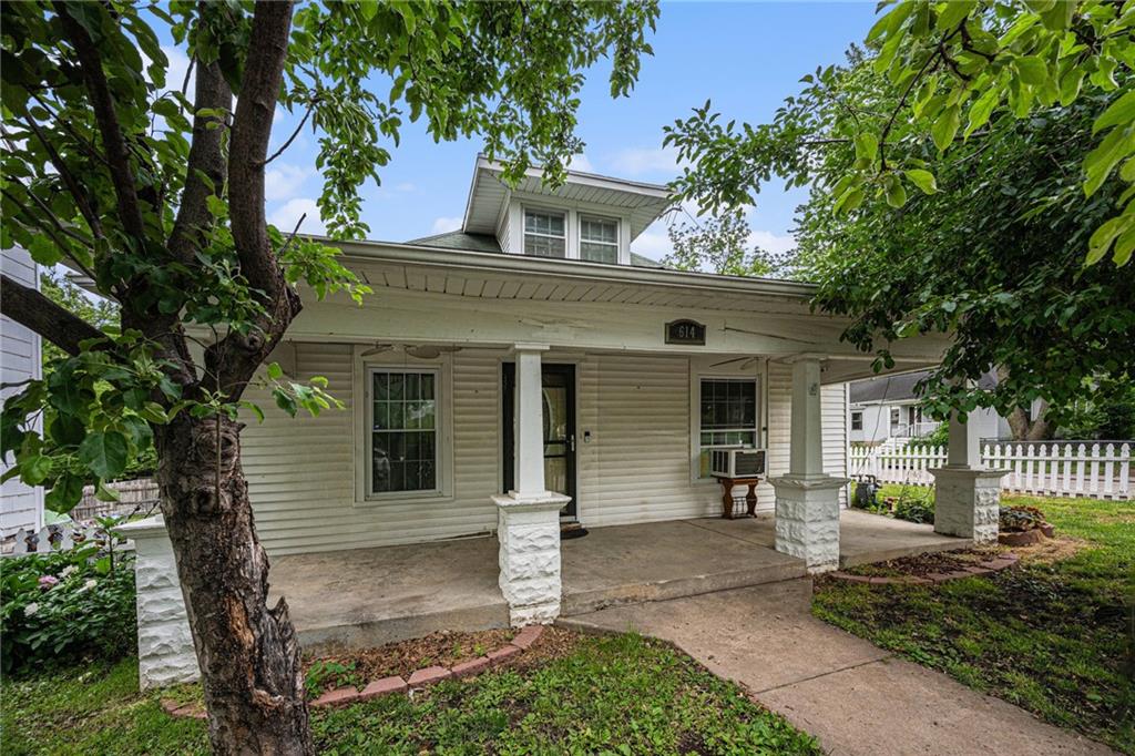 Listing Photo MLS #HMS2551033