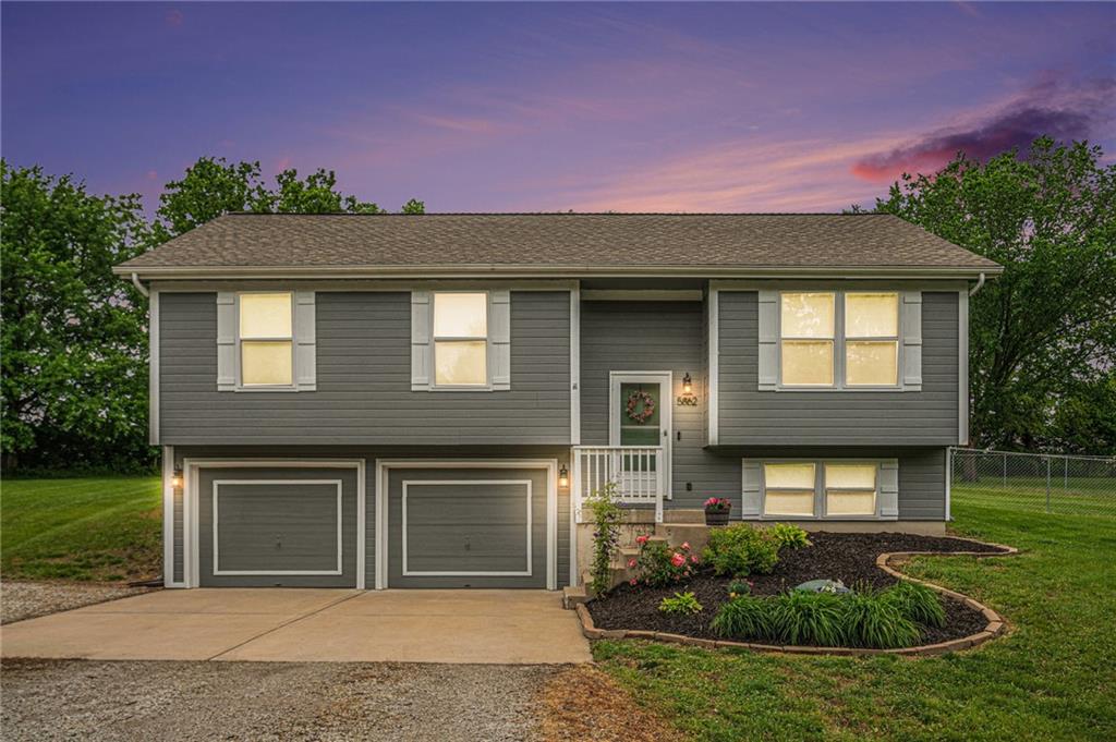 Listing Photo MLS #HMS2551109