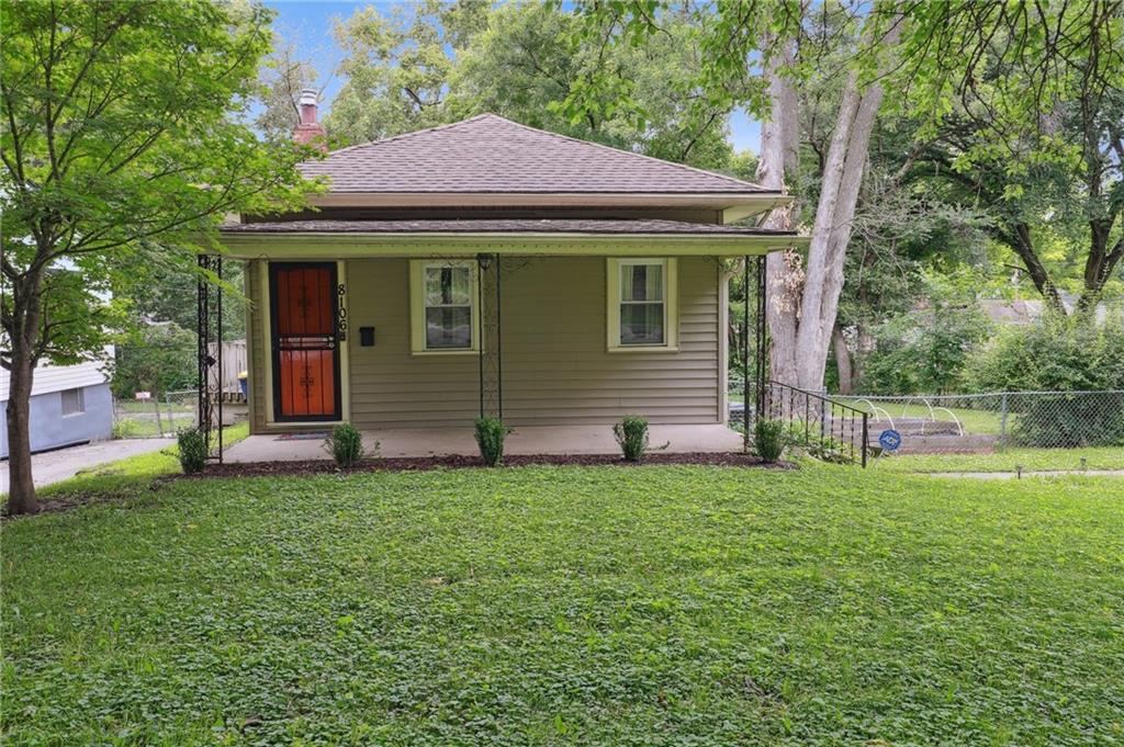 Listing Photo MLS #HMS2551169