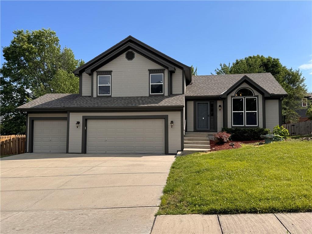 Listing Photo MLS #HMS2551306
