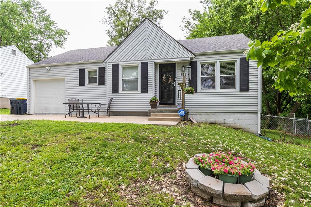 Listing Photo MLS #HMS2551323