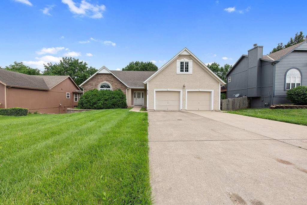 Listing Photo MLS #HMS2551401