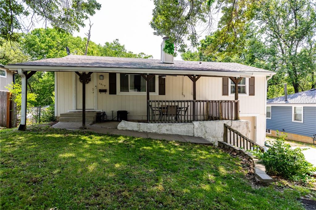 Listing Photo MLS #HMS2551462