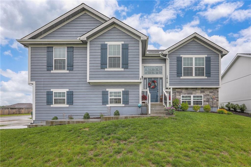 Listing Photo MLS #HMS2551483