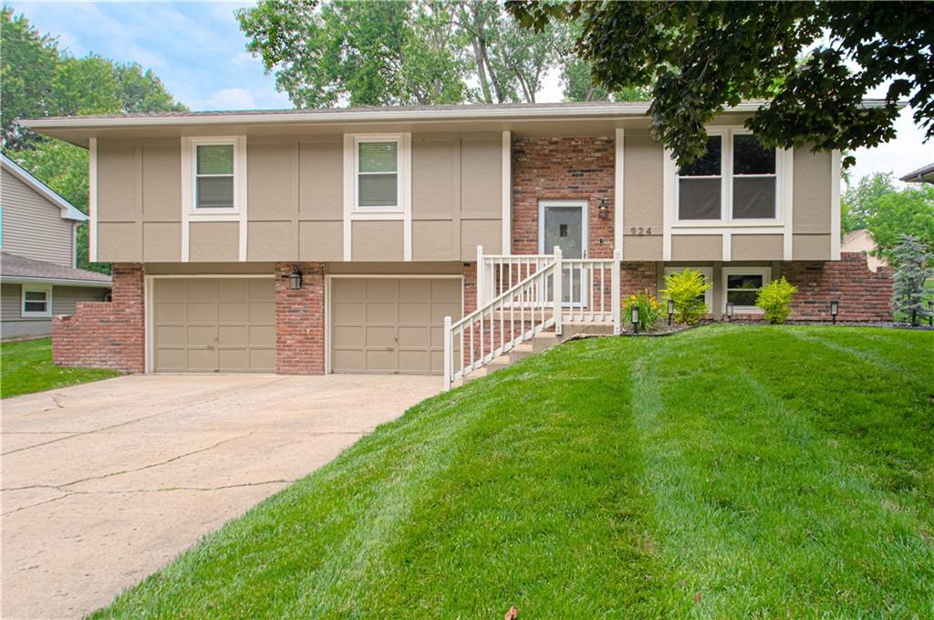 Listing Photo MLS #HMS2551484