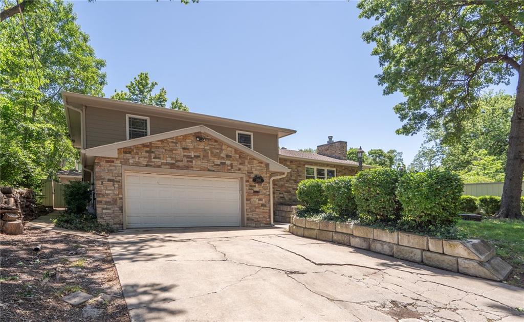 Listing Photo MLS #HMS2551542