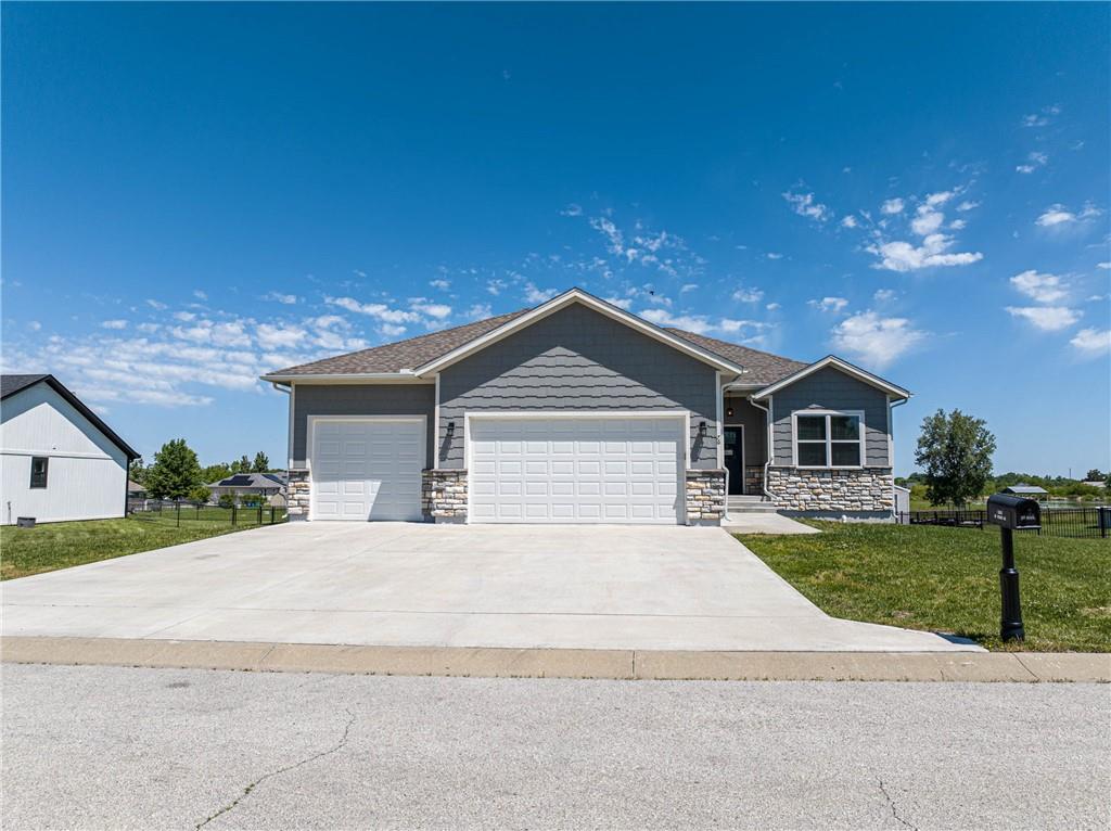 Listing Photo MLS #HMS2551618