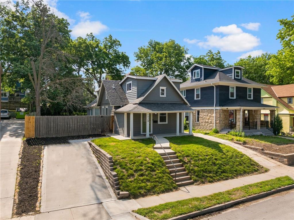 Listing Photo MLS #HMS2551705