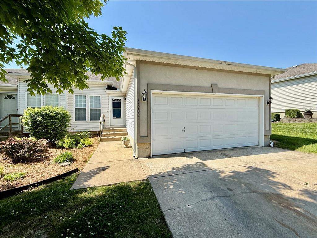 Listing Photo MLS #HMS2551746