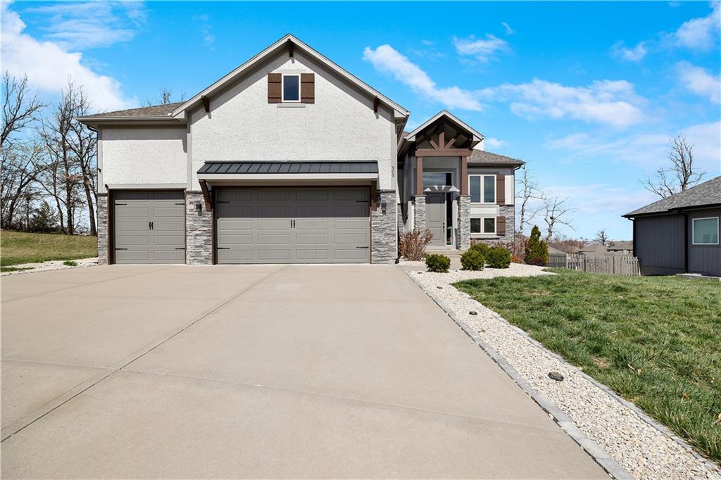 Listing Photo MLS #HMS2551824