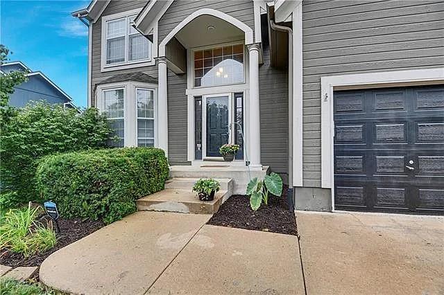 Listing Photo MLS #HMS2551869