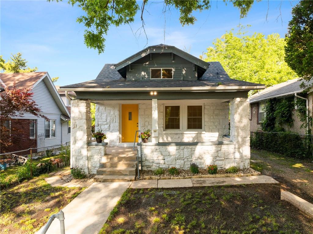 Listing Photo MLS #HMS2551899