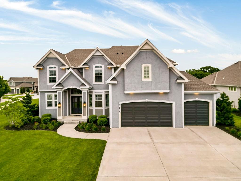 Listing Photo MLS #HMS2551908