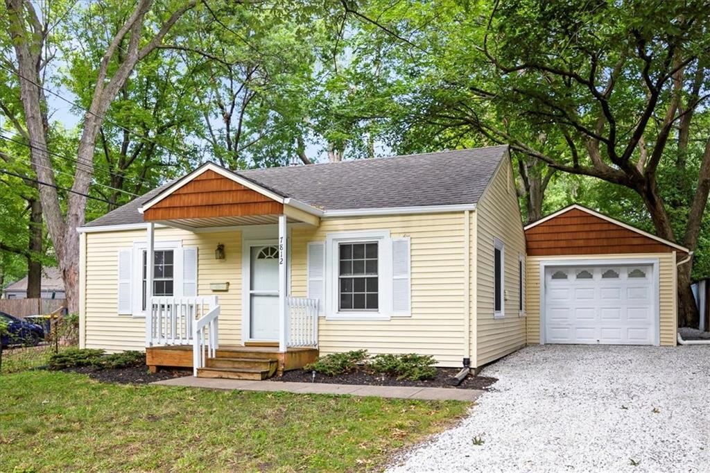 Listing Photo MLS #HMS2551965