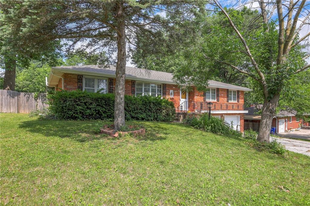 Listing Photo MLS #HMS2552119