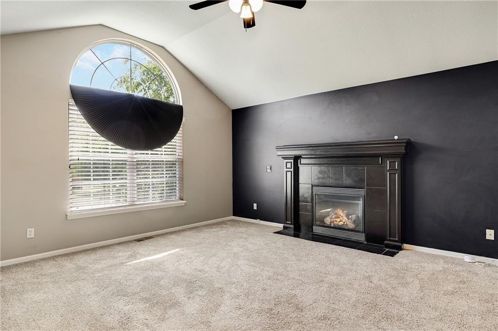 Listing Photo MLS #HMS2552175