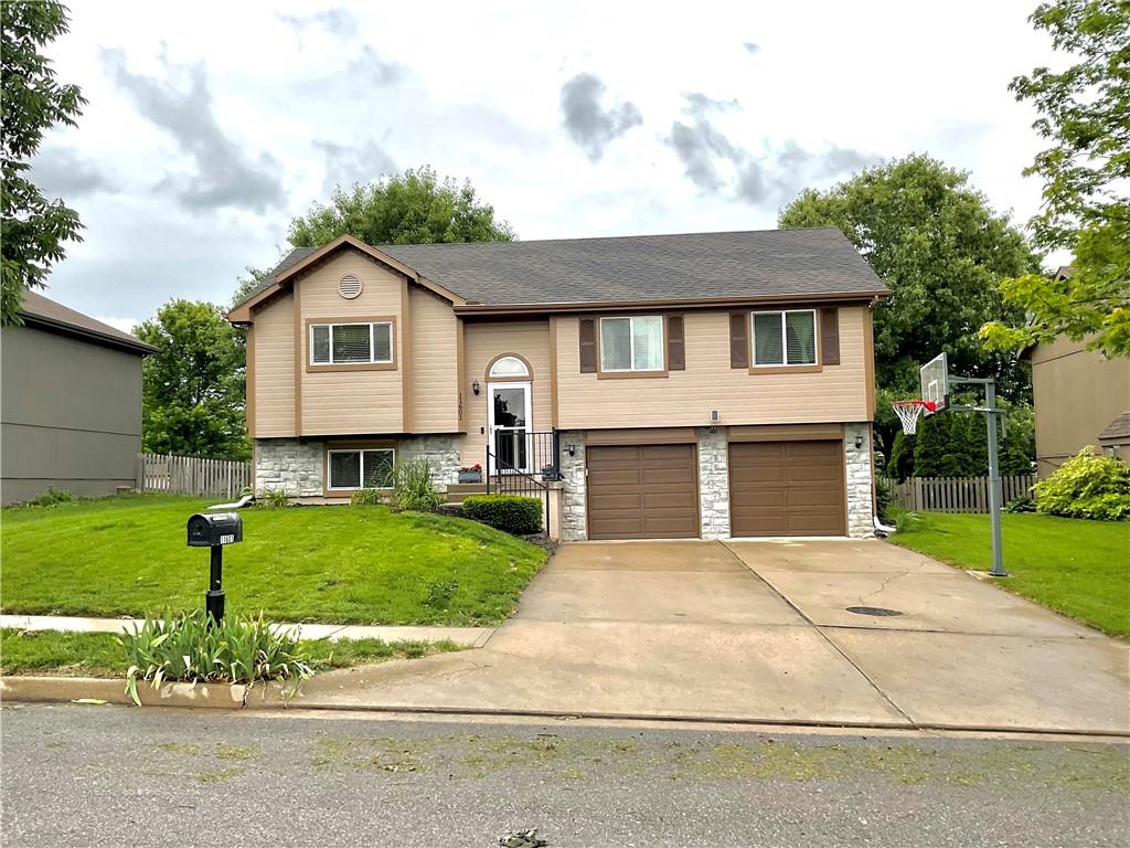 Listing Photo MLS #HMS2552306