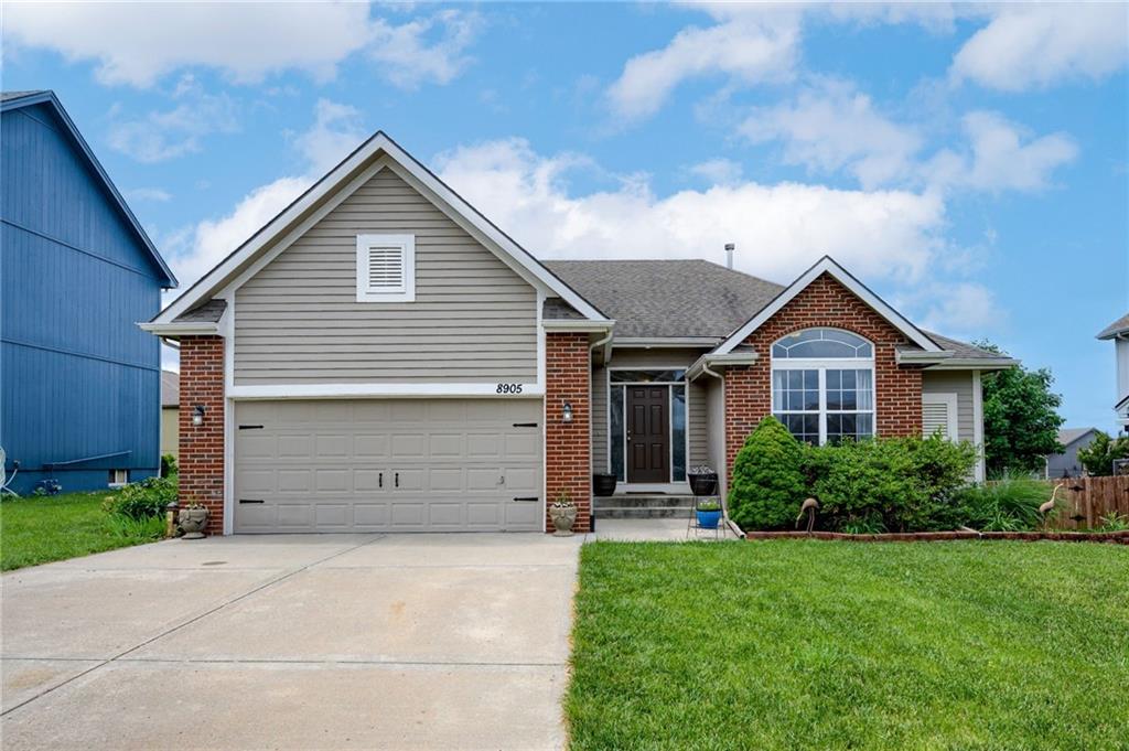 Listing Photo MLS #HMS2552409