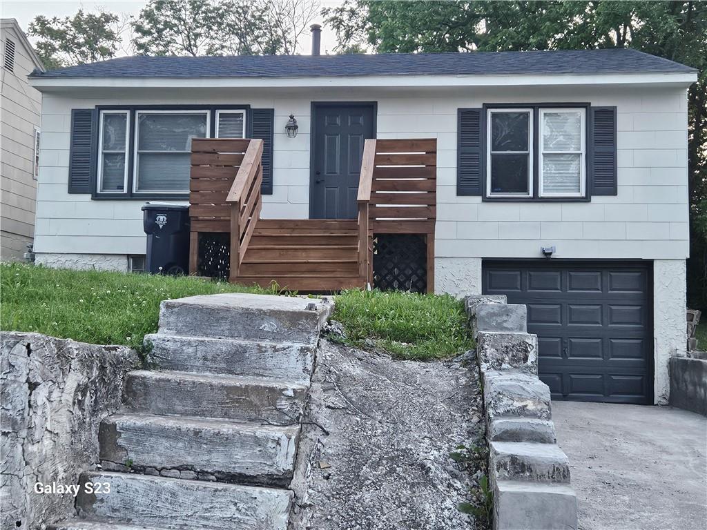 Listing Photo MLS #HMS2552556