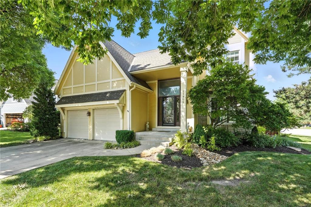 Listing Photo MLS #HMS2552678