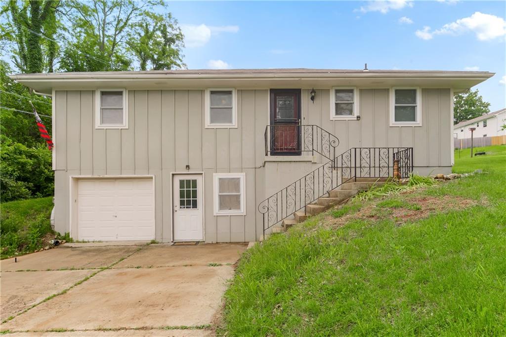 Listing Photo MLS #HMS2552706