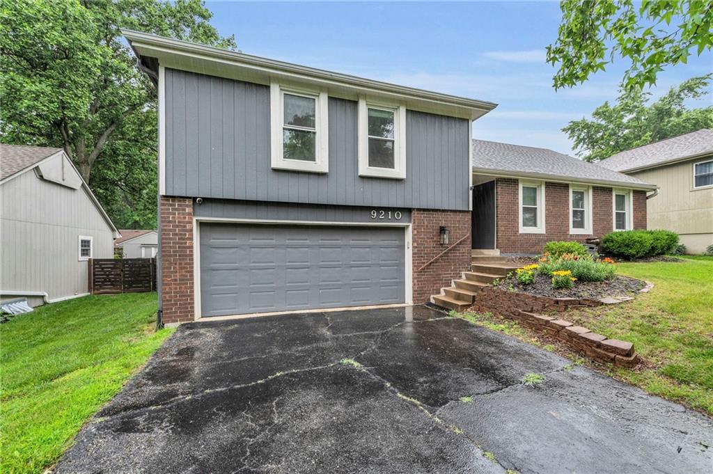 Listing Photo MLS #HMS2552726
