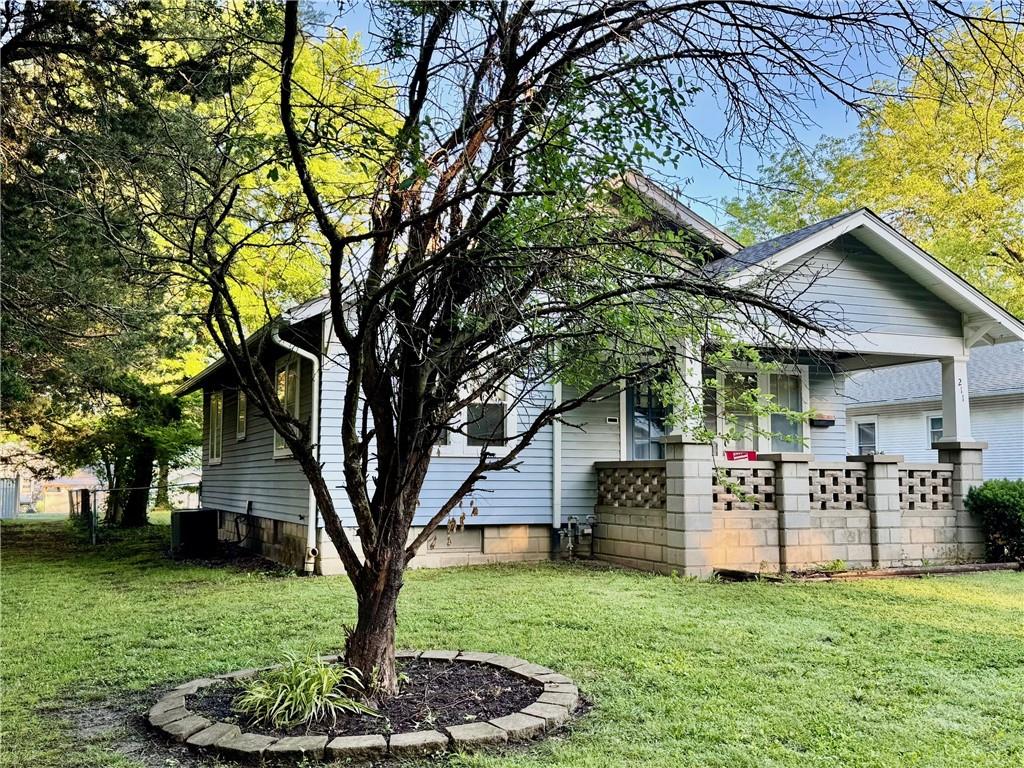Listing Photo MLS #HMS2552879