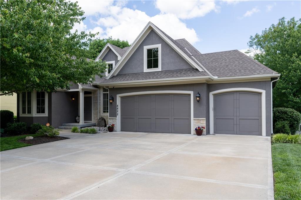 Listing Photo MLS #HMS2552923