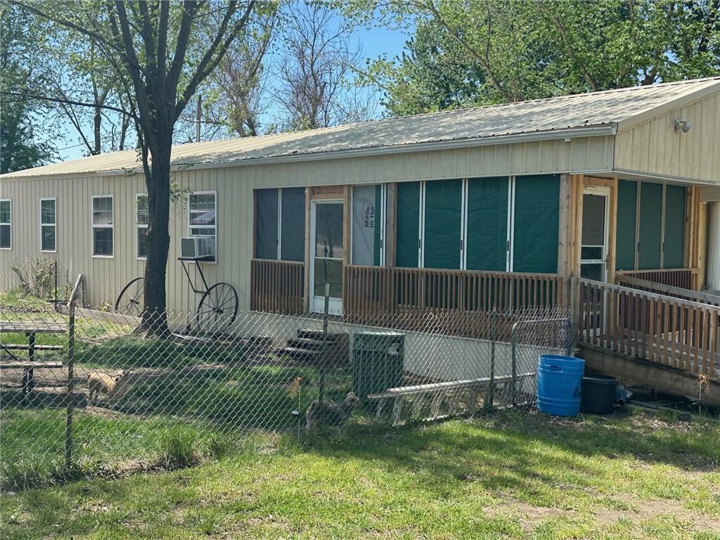 Listing Photo MLS #HMS2552938