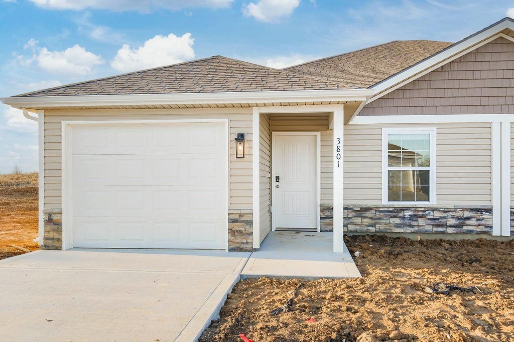Listing Photo MLS #HMS2552986