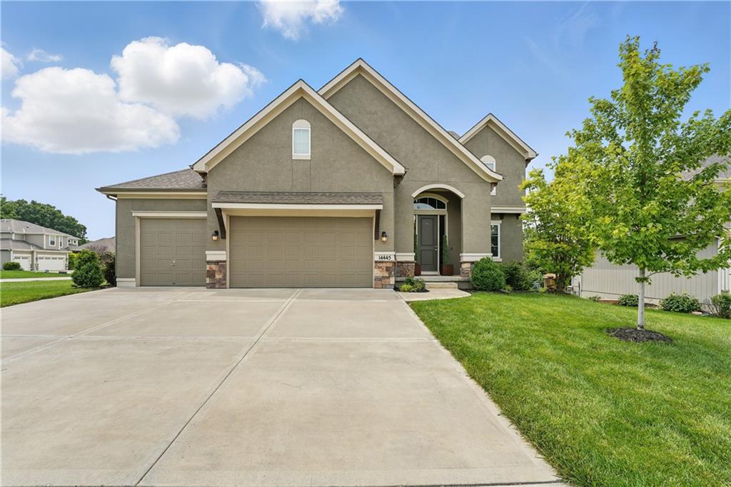 Listing Photo MLS #HMS2553030