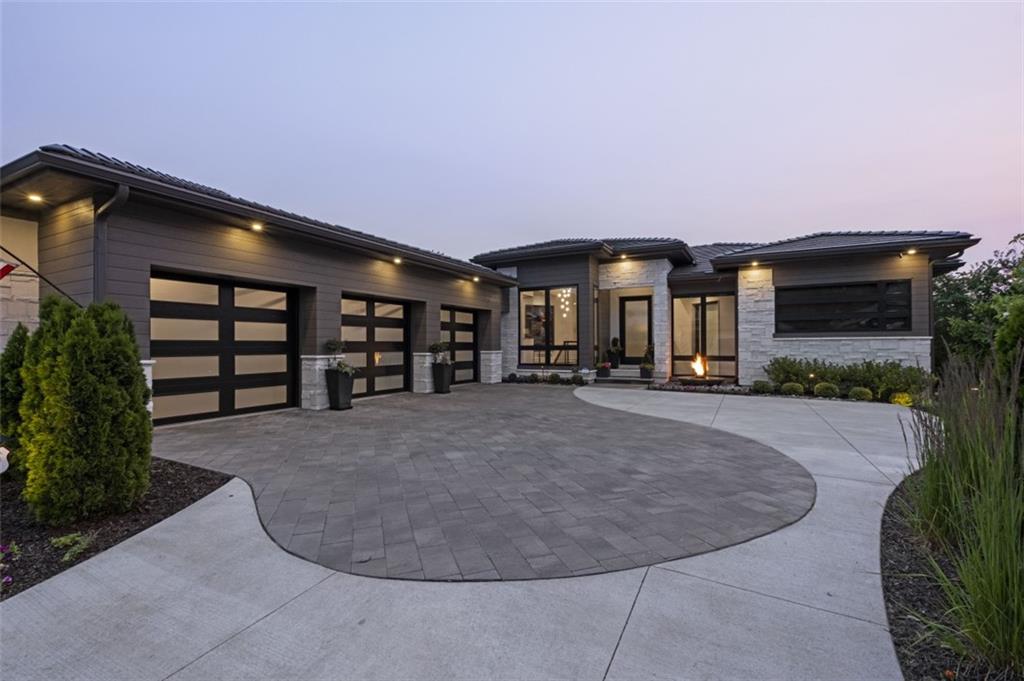 Listing Photo MLS #HMS2553119