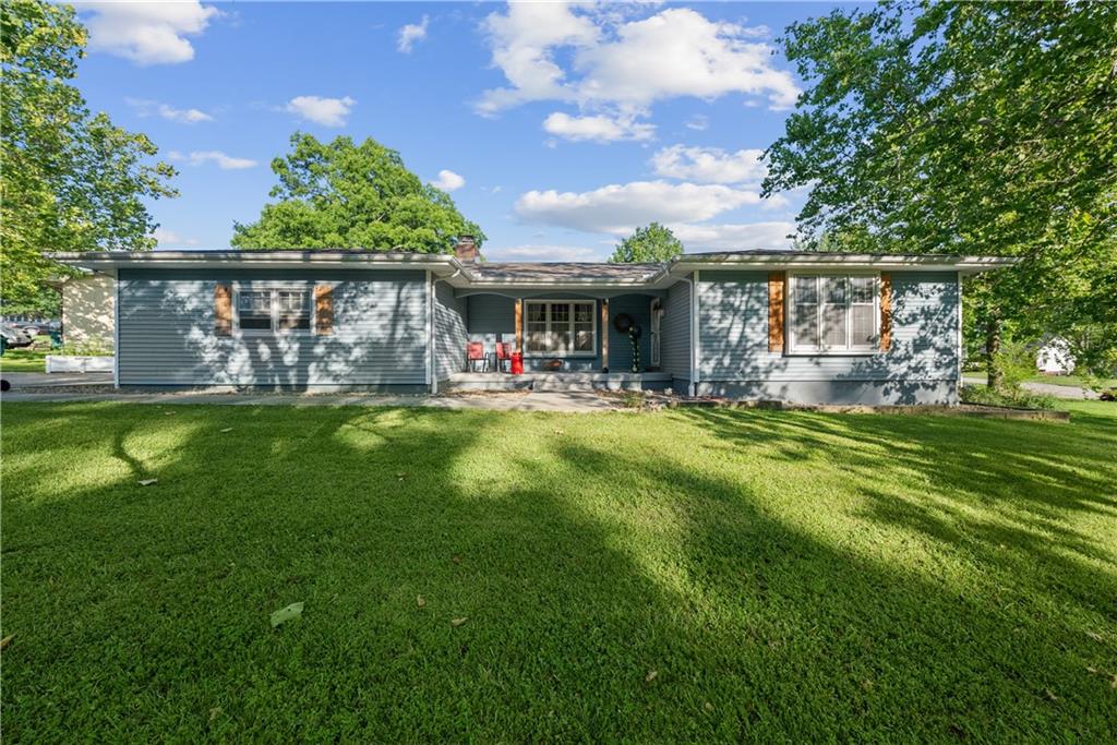 Listing Photo MLS #HMS2553152