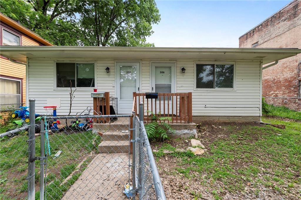 Listing Photo MLS #HMS2553241
