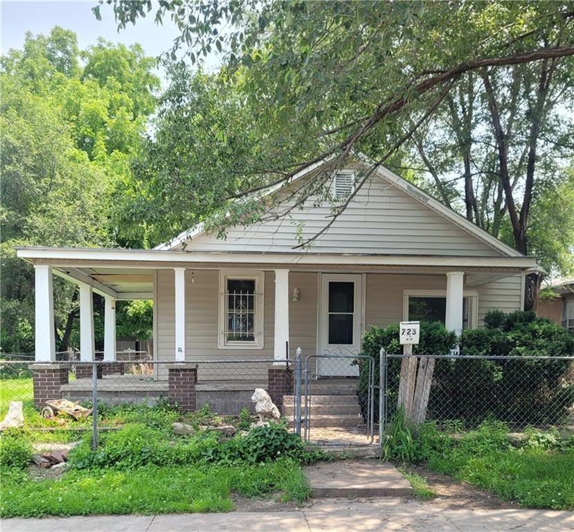 Listing Photo MLS #HMS2553279