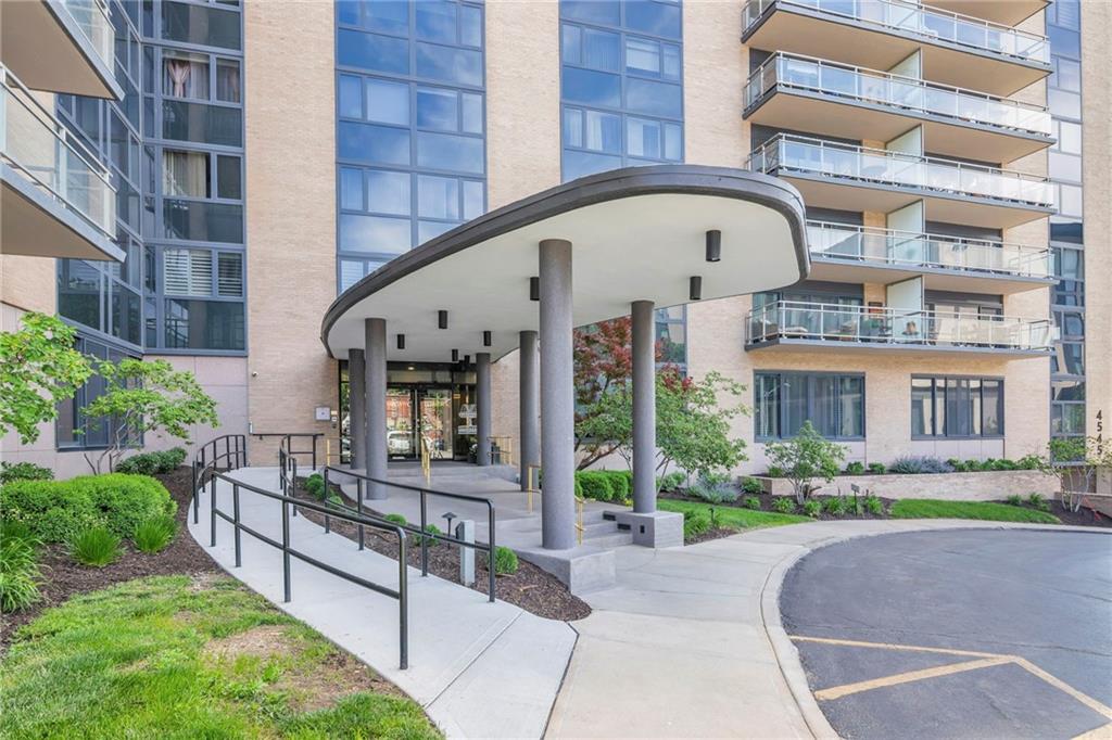 Listing Photo MLS #HMS2553504