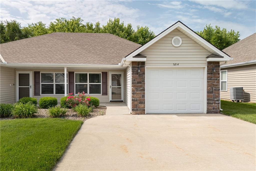 Listing Photo MLS #HMS2553558