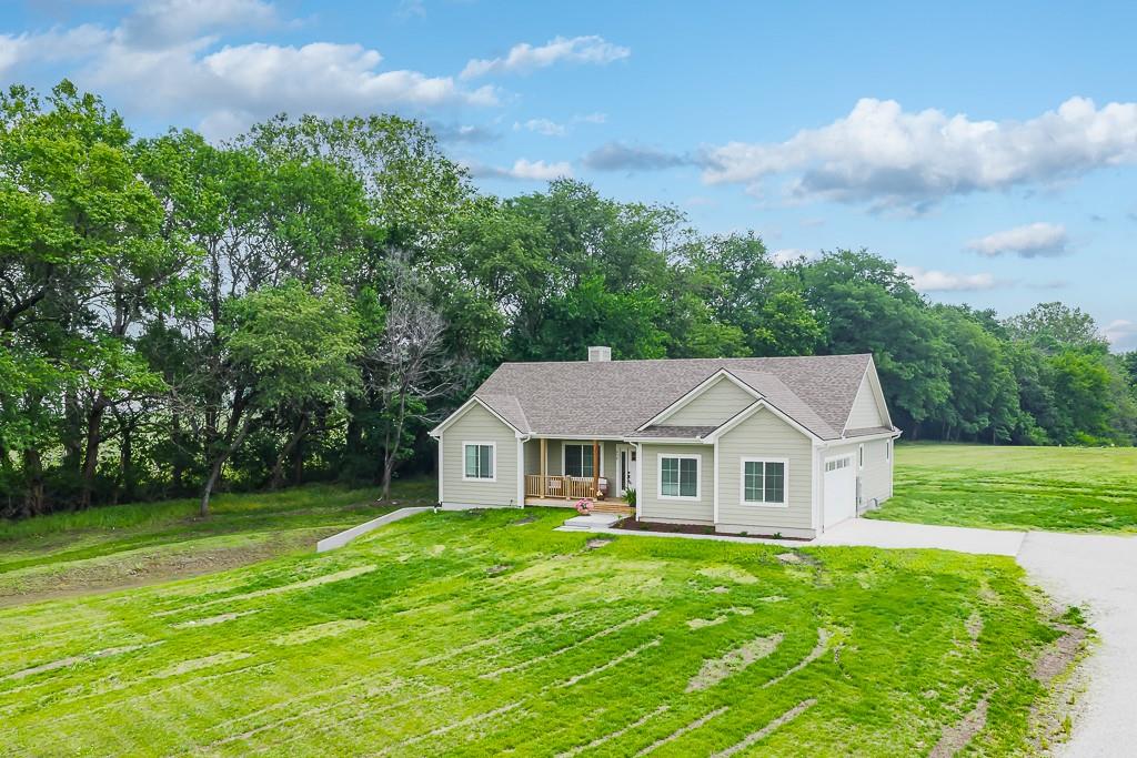 Listing Photo MLS #HMS2553676