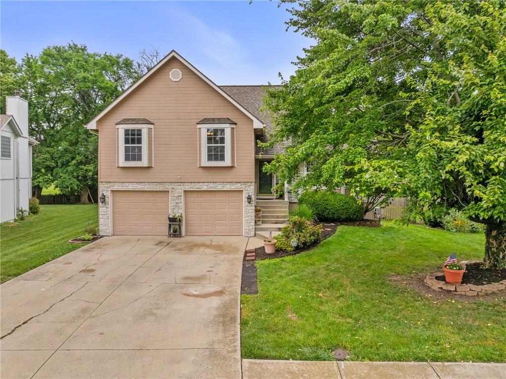 Listing Photo MLS #HMS2553758