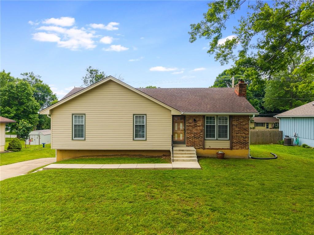 Listing Photo MLS #HMS2553821