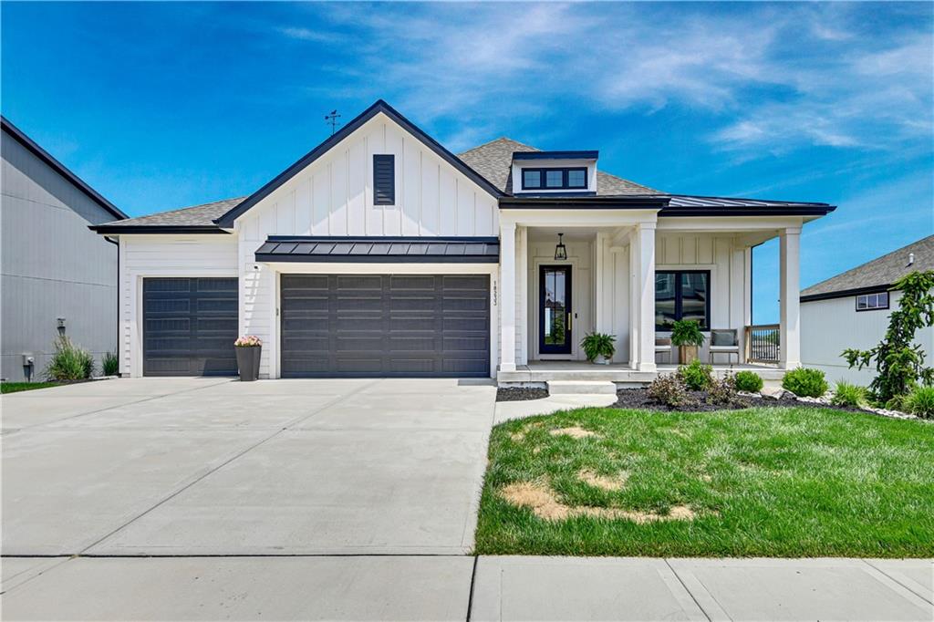 Listing Photo MLS #HMS2553842