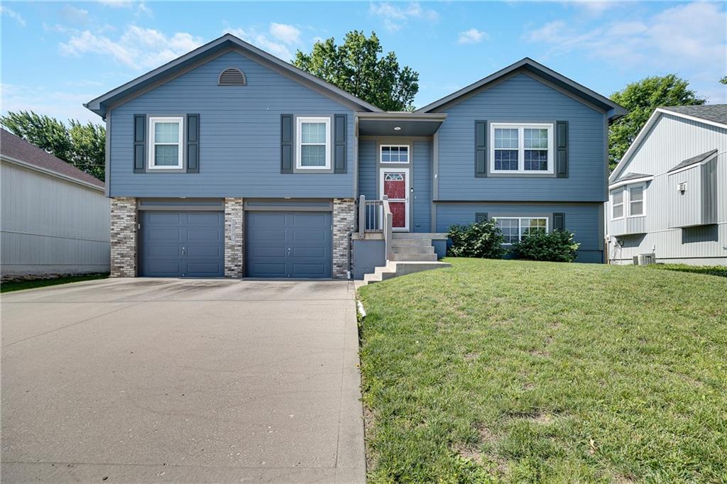 Listing Photo MLS #HMS2553888