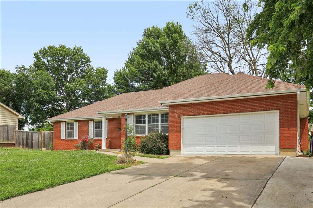 Listing Photo MLS #HMS2554960