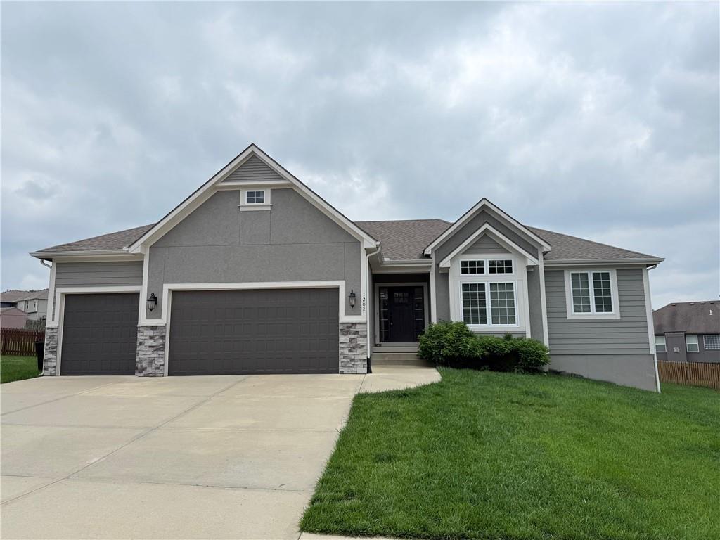 Listing Photo MLS #HMS2555009