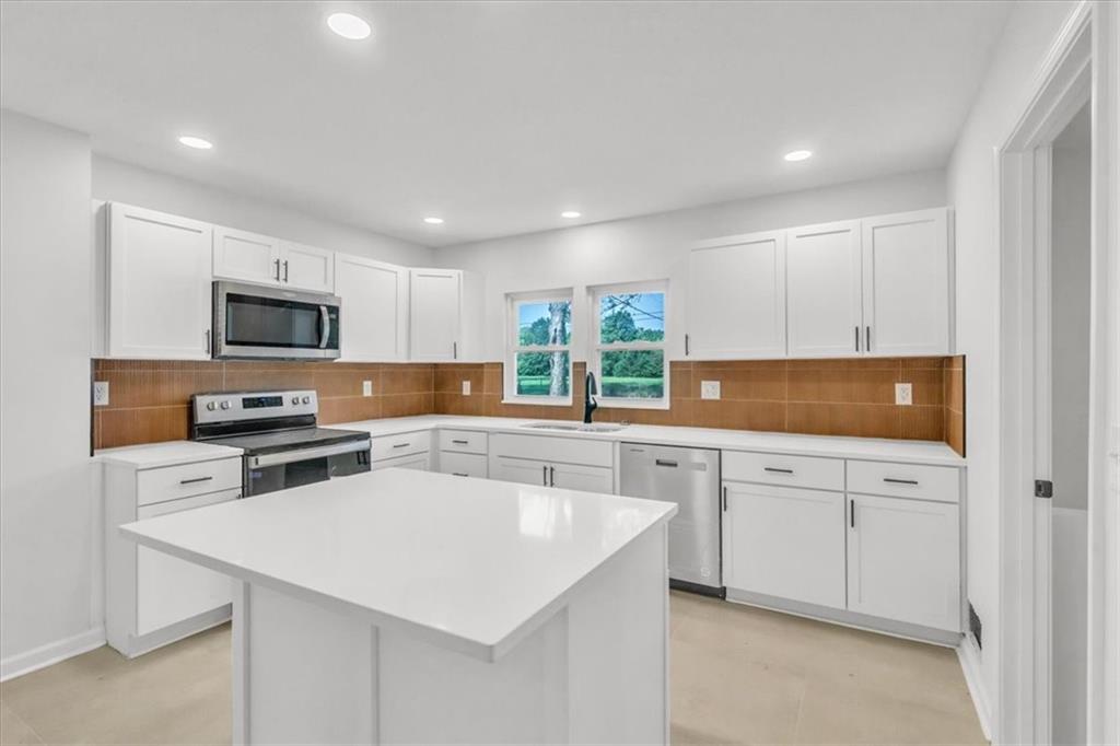 Listing Photo MLS #HMS2555020