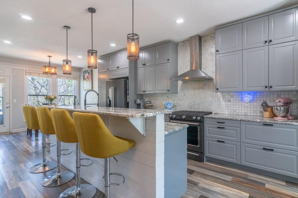 Listing Photo MLS #HMS2555084