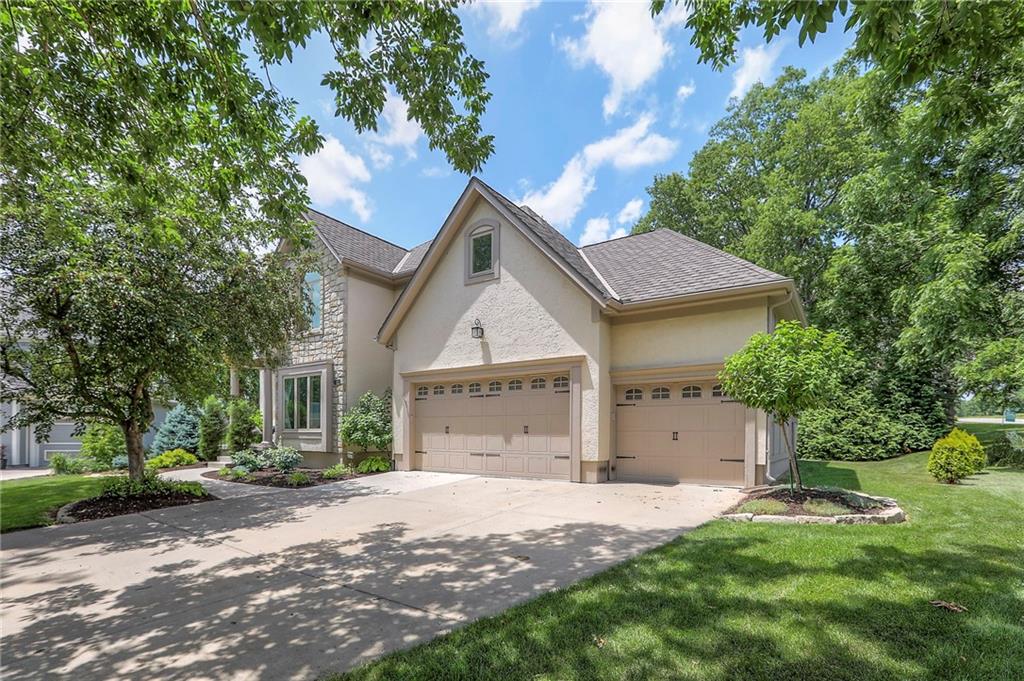 Listing Photo MLS #HMS2555127