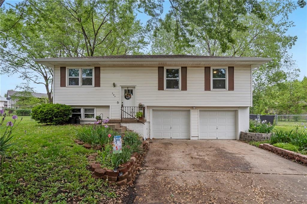 Listing Photo MLS #HMS2555168