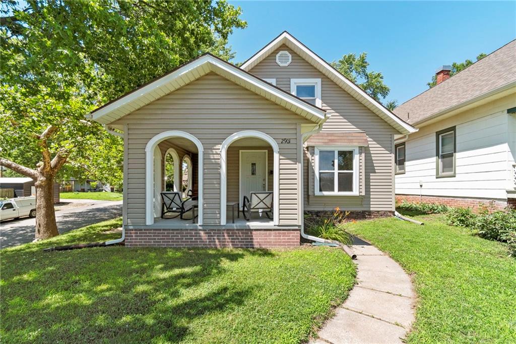 Listing Photo MLS #HMS2555221